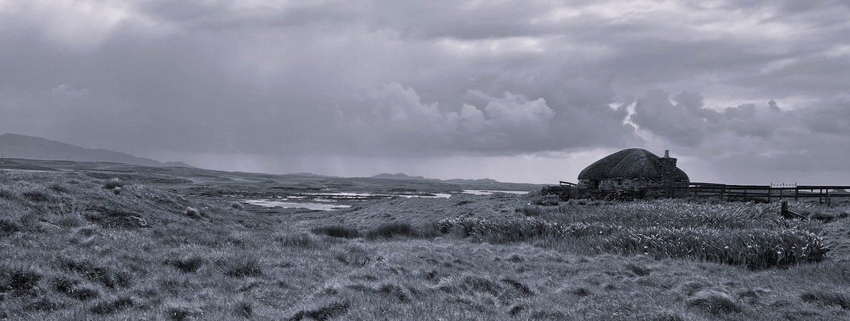 Benbecula Black House - Pat Hamer